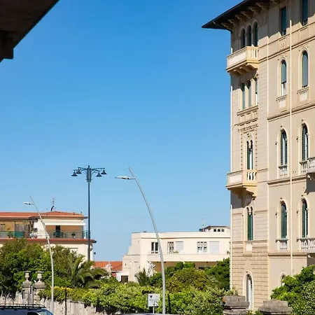 Mirabilia * Viareggio